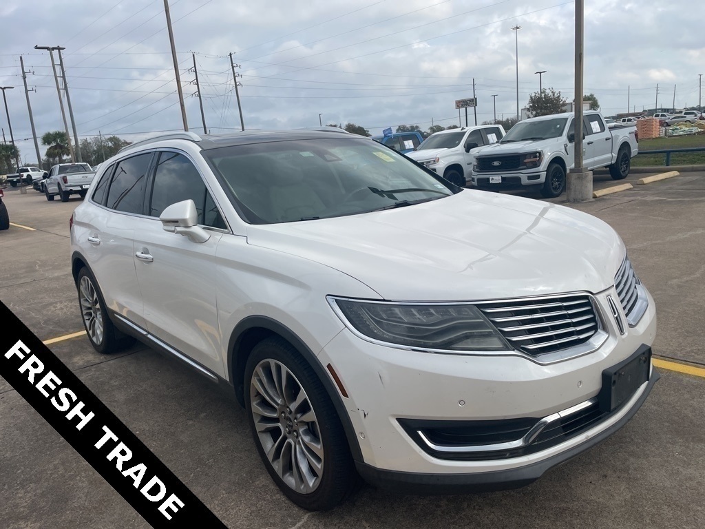 2016 Lincoln MKX Reserve White at Parkway Family Mazda