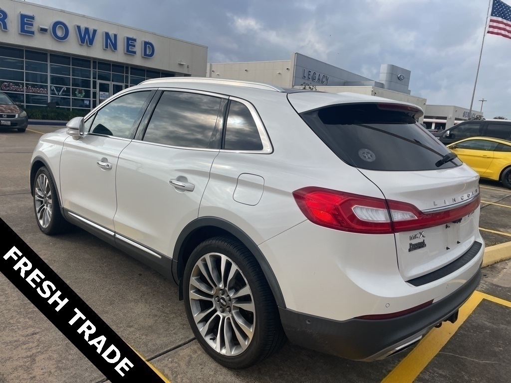 2016 Lincoln MKX Reserve White at Parkway Family Mazda