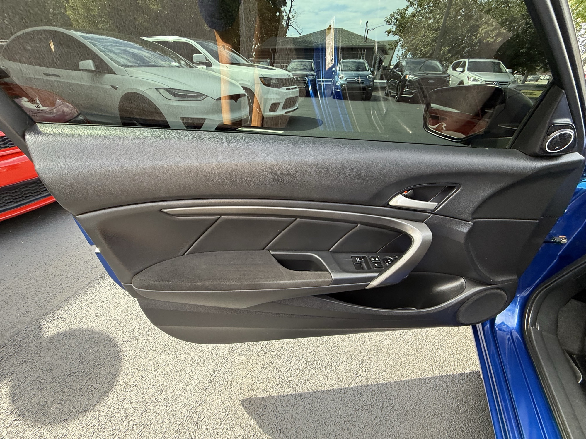 2025 Honda CR-V EX photo 32