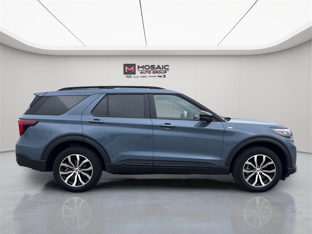 2025 Ford Explorer