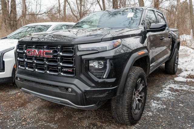 2023 GMC Canyon AT4 Crew Cab 4WD