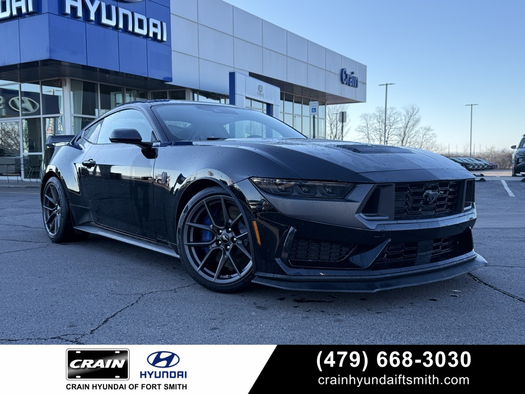 2025 Ford Mustang Dark Horse Fastback RWD