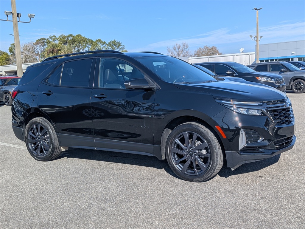 2023 Chevrolet Equinox RS with 1RS FWD