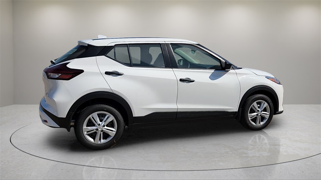 2025 Nissan Kicks Play