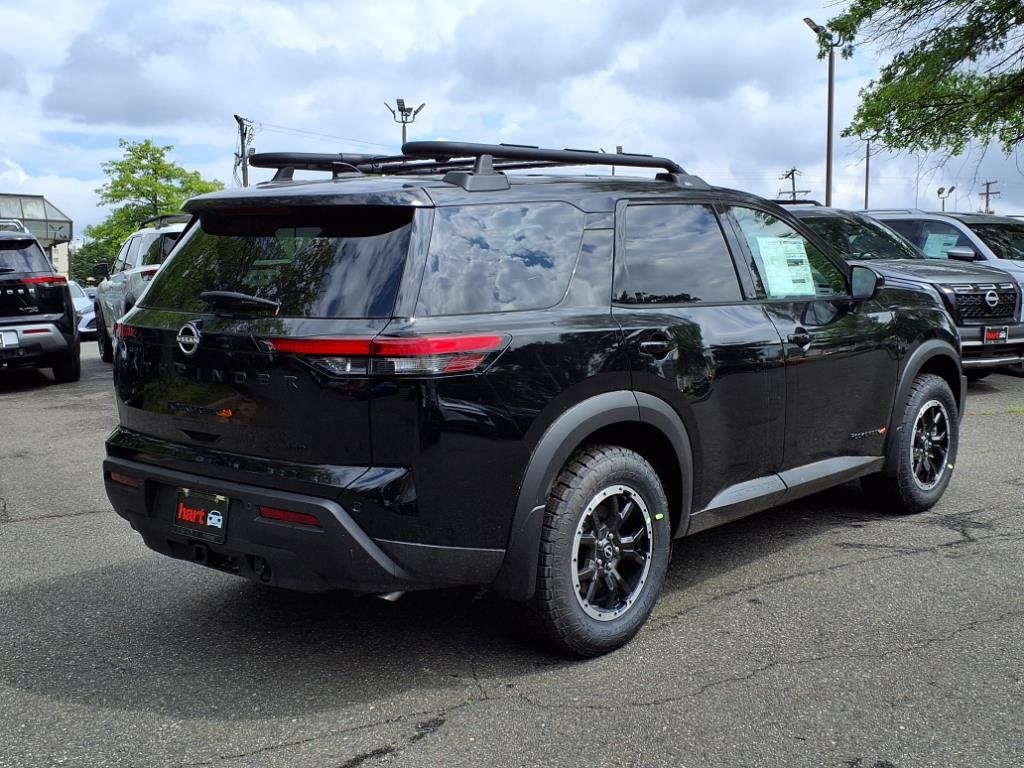 2025 Nissan Pathfinder Rock Creek photo 4