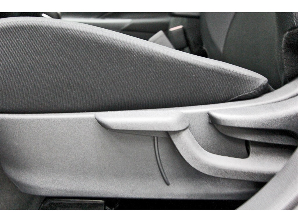 2025 Nissan Kicks Play S White at South Houston Nissan