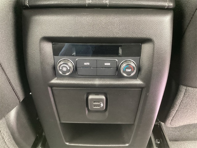 Used Car 2023 Chevrolet Traverse  Lt For Sale Under $30,000 In San Antonio, Texas