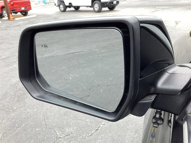 Used Car 2023 Chevrolet Traverse  Lt For Sale Under $30,000 In San Antonio, Texas