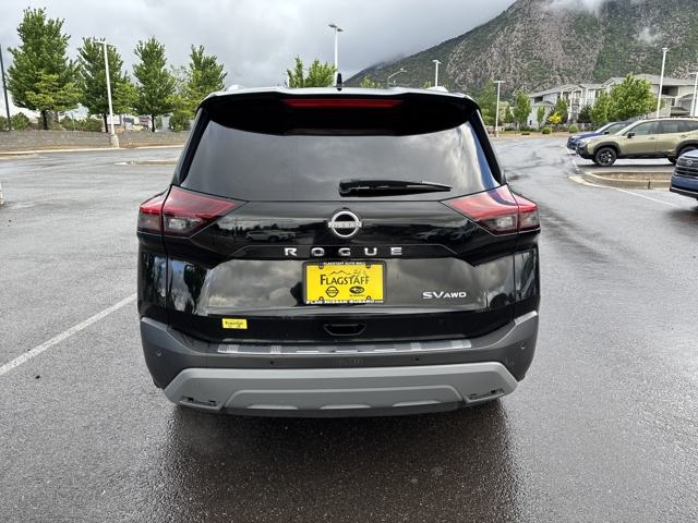 2022 Nissan Rogue SV photo 4