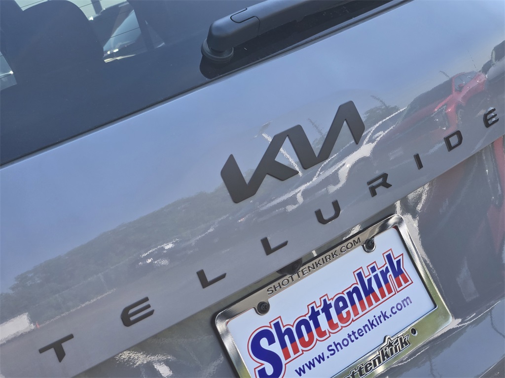 2025 Kia Telluride SX-Prestige X-Line Gray at Shottenkirk Kia Fort Bend