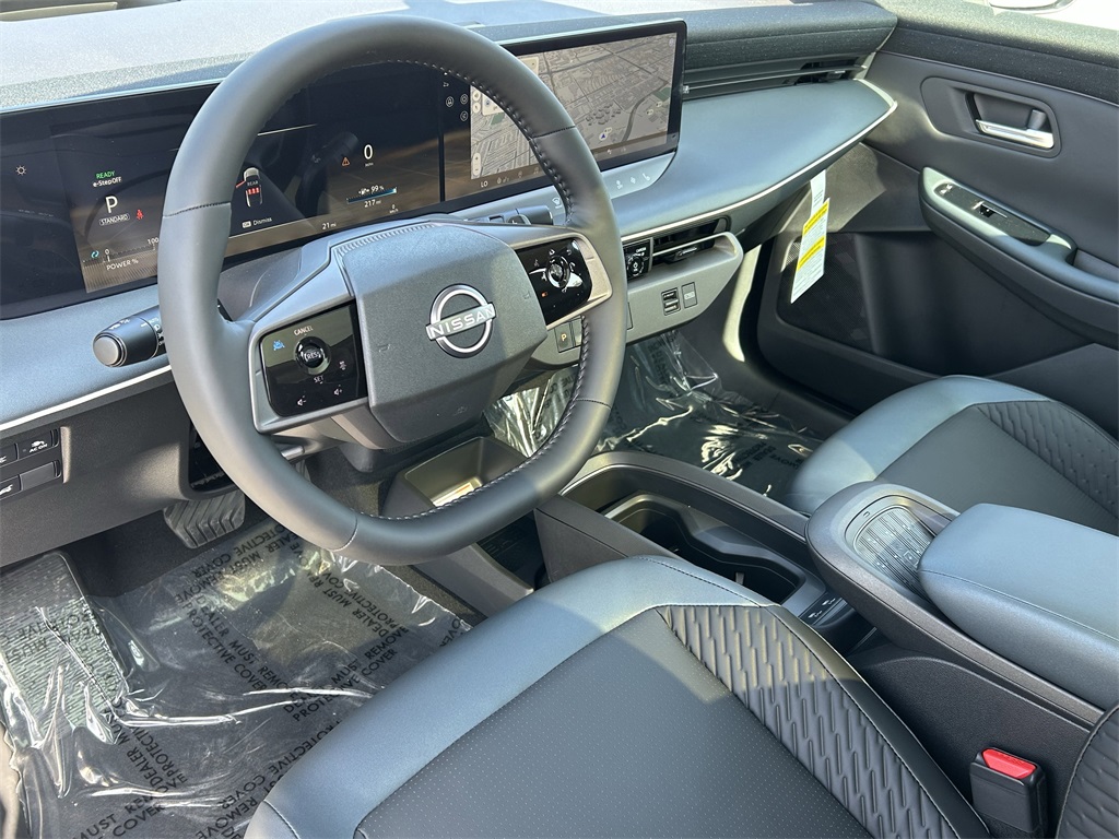 New White Pearl 2026 Nissan Leaf PLATINUM+ for Sale in Tustin, CA