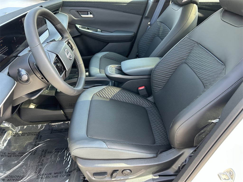 New White Pearl 2026 Nissan Leaf PLATINUM+ for Sale in Tustin, CA