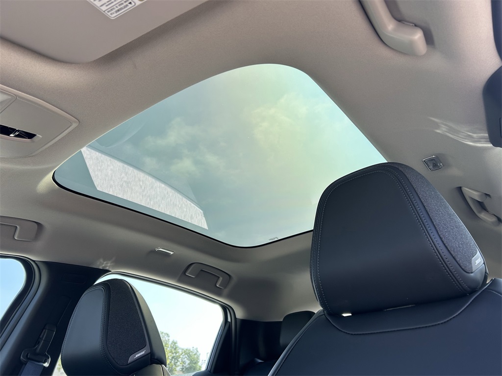 New White Pearl 2026 Nissan Leaf PLATINUM+ for Sale in Tustin, CA