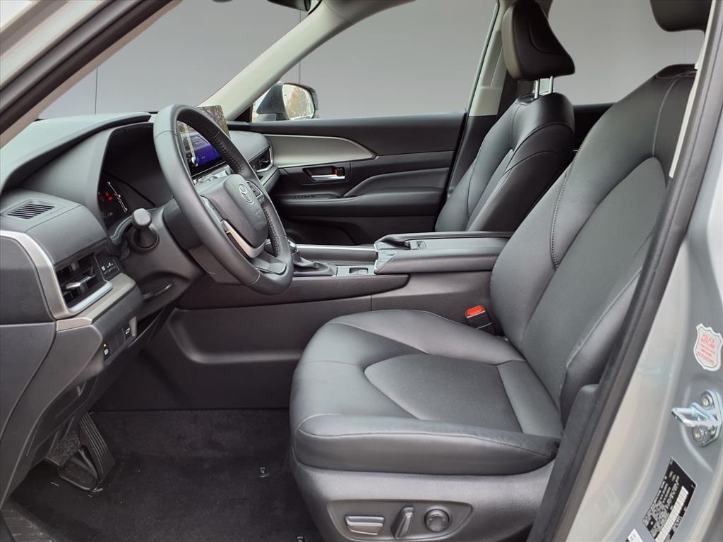 2025 Toyota Grand Highlander XLE Silver at Gullo Toyota