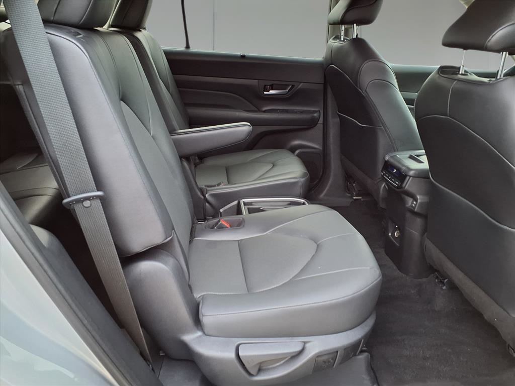 2025 Toyota Grand Highlander XLE Silver at Gullo Toyota