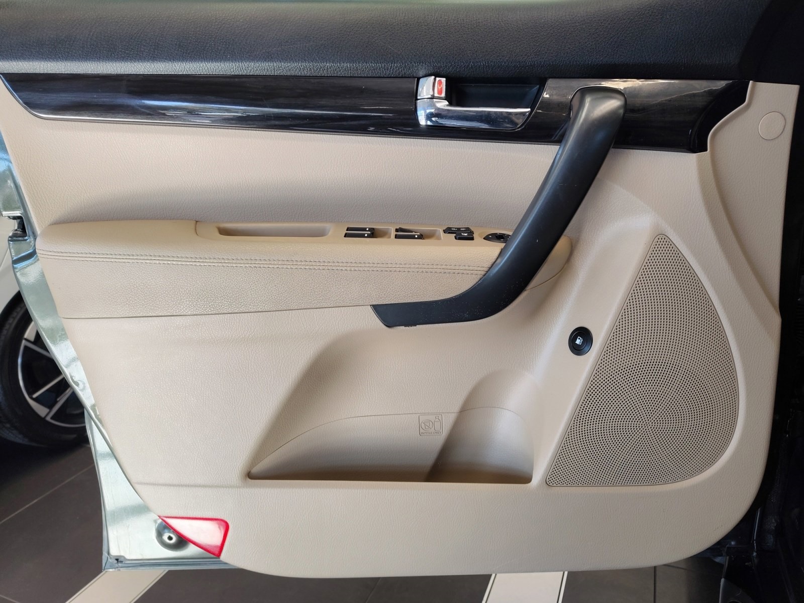 Used Car 2012 Kia Sorento  Lx For Sale Under $10,000 In San Antonio, Texas