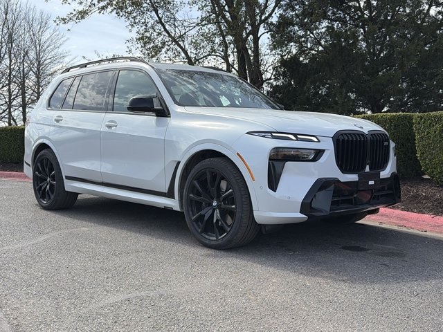 2026 BMW X7 M60i AWD