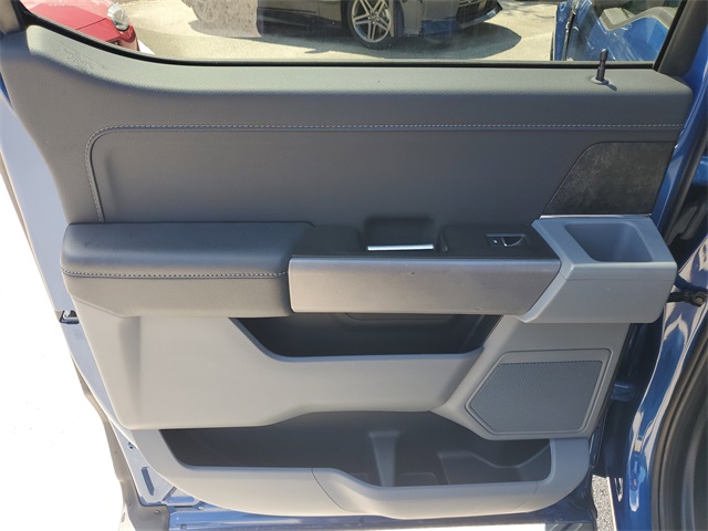 2022 Ford F-150 XLT photo 8