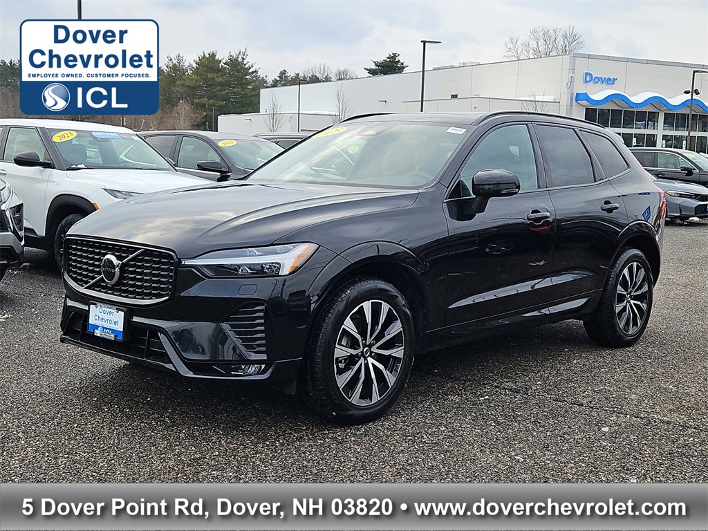 2025 Volvo XC60 B5 Core Dark Theme AWD