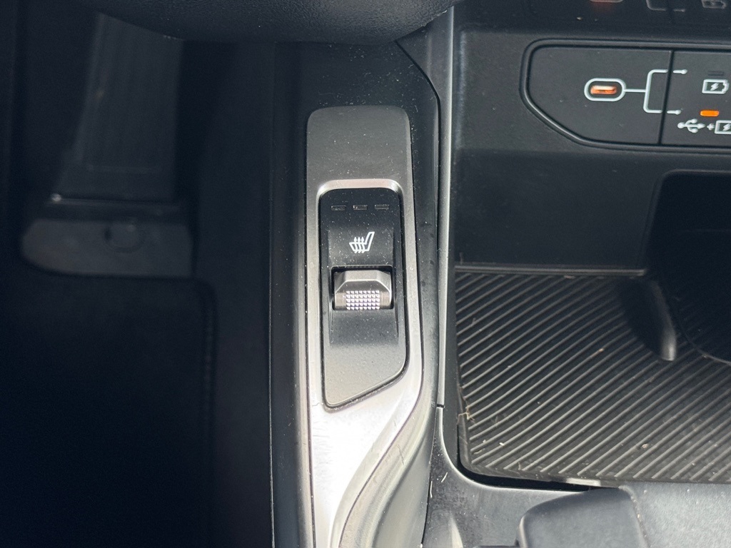 2024 Kia Sorento S - 6