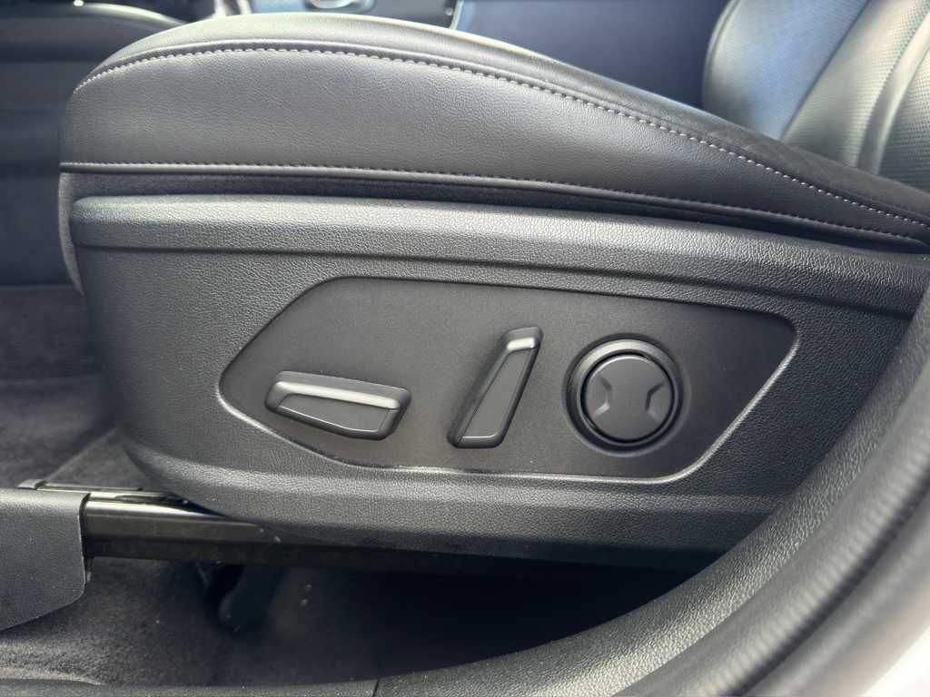 2024 Kia Sorento S - 8