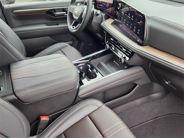 2025 Chevrolet Tahoe High Country photo 21