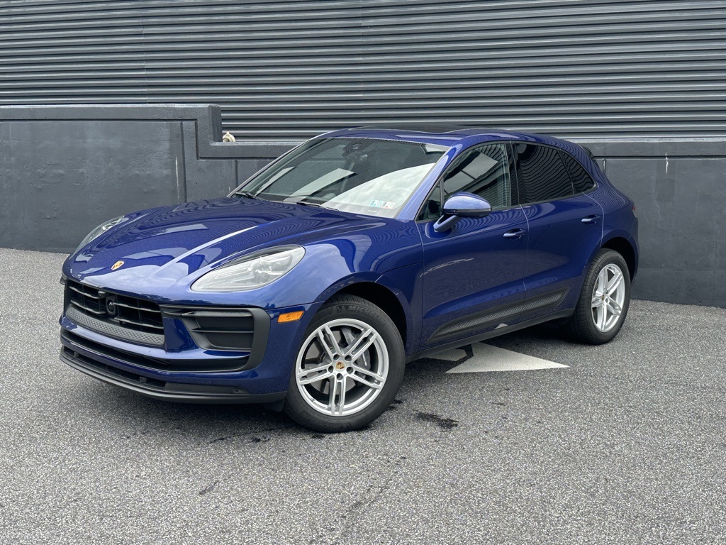 /2024 Porsche Macan