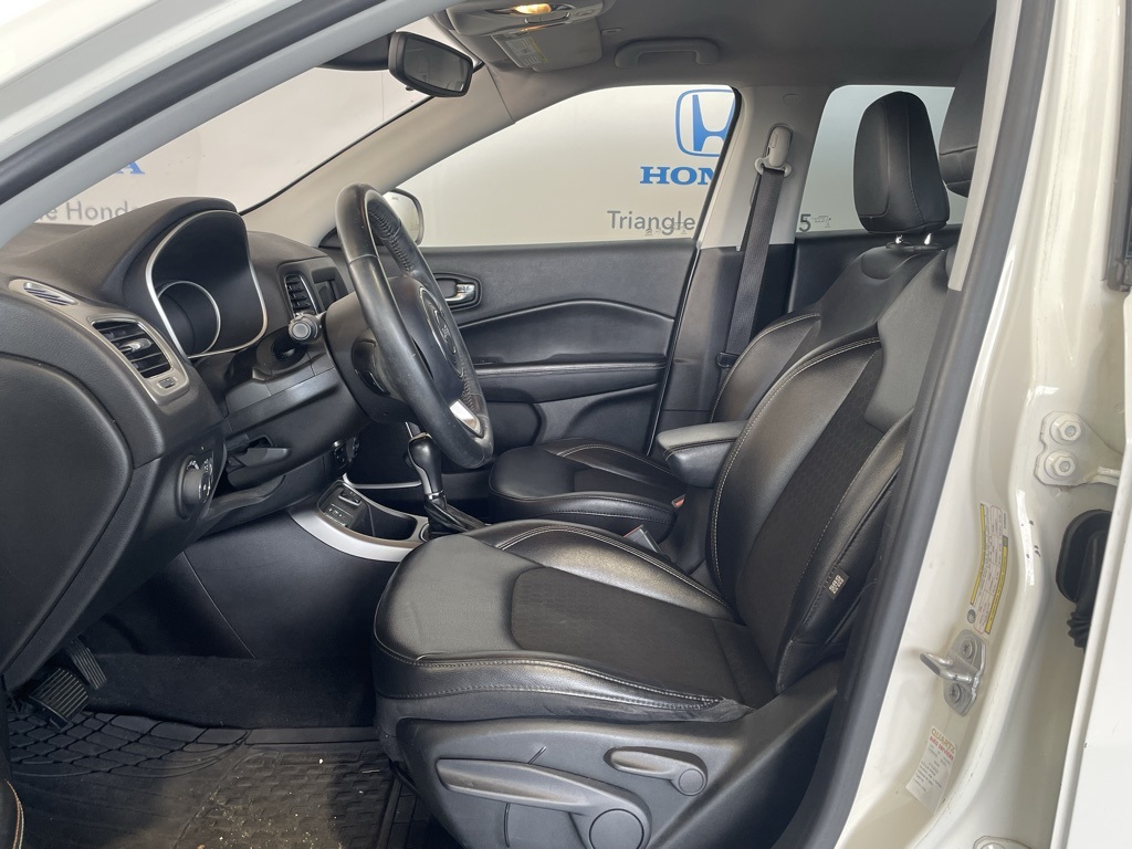 Thumbnail: 2019 Jeep Compass - 10