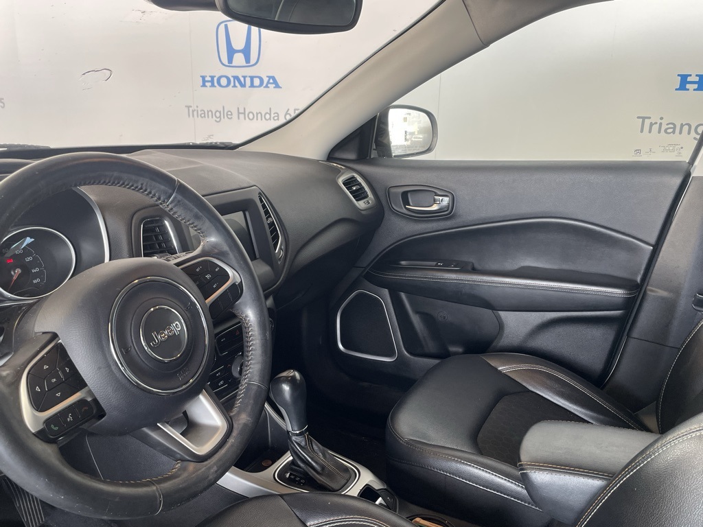 Thumbnail: 2019 Jeep Compass - 13