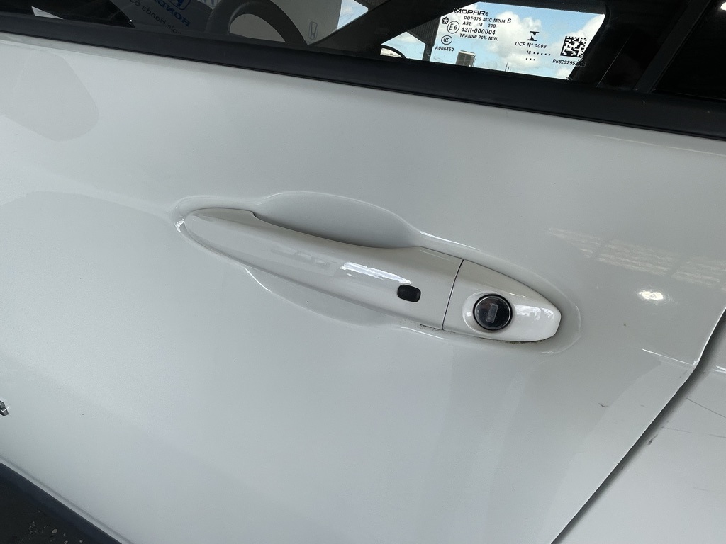Thumbnail: 2019 Jeep Compass - 21