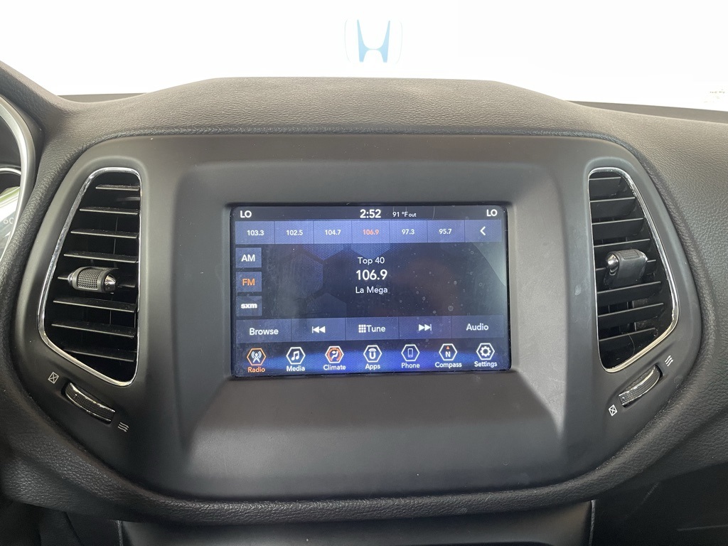 Thumbnail: 2019 Jeep Compass - 22