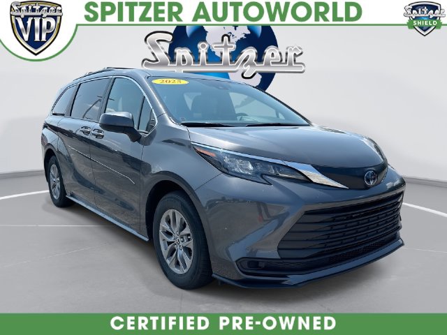  2025 Toyota Sienna LE 8-Passenger AWD   