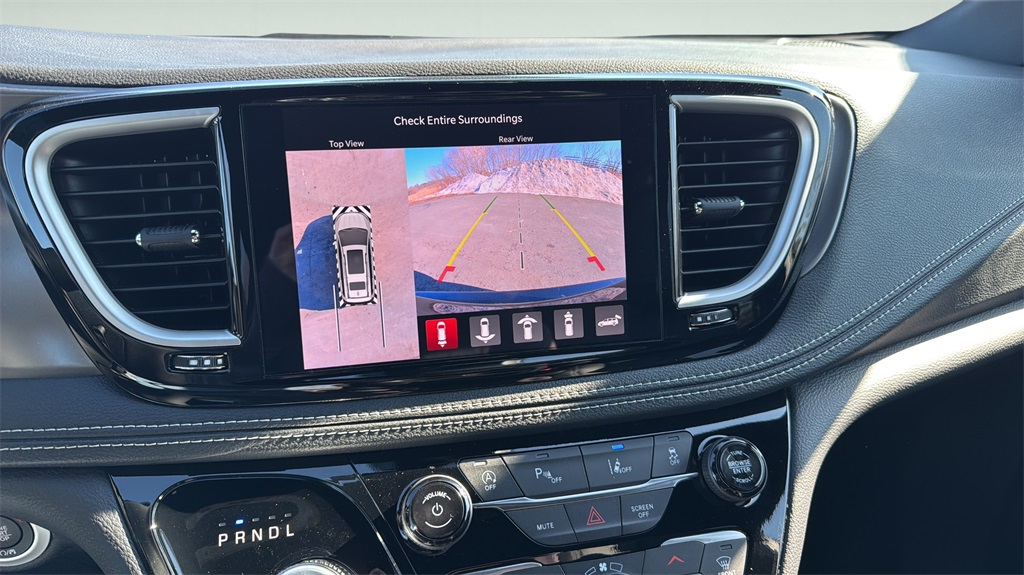 2026 Chrysler Pacifica