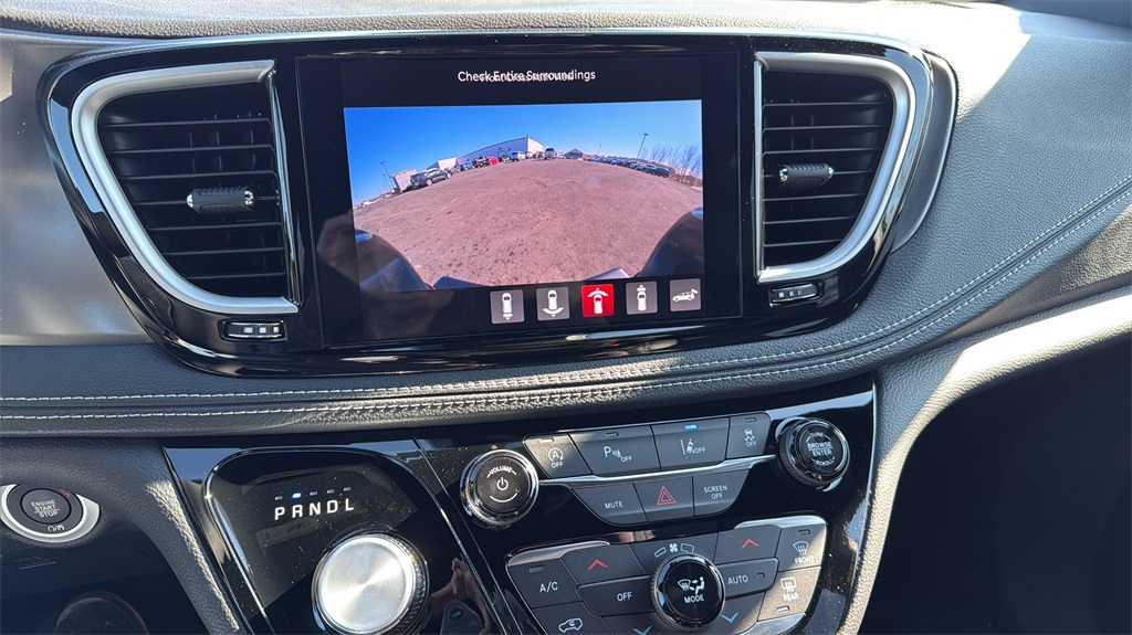 2026 Chrysler Pacifica