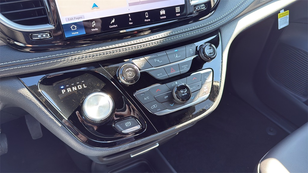 2026 Chrysler Pacifica