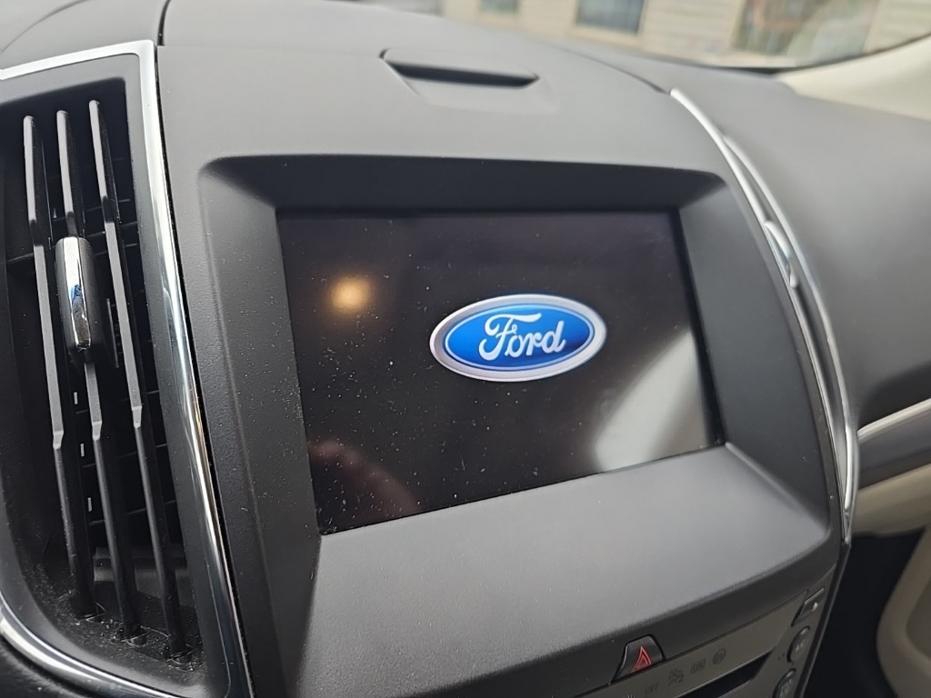 2019 Ford Edge