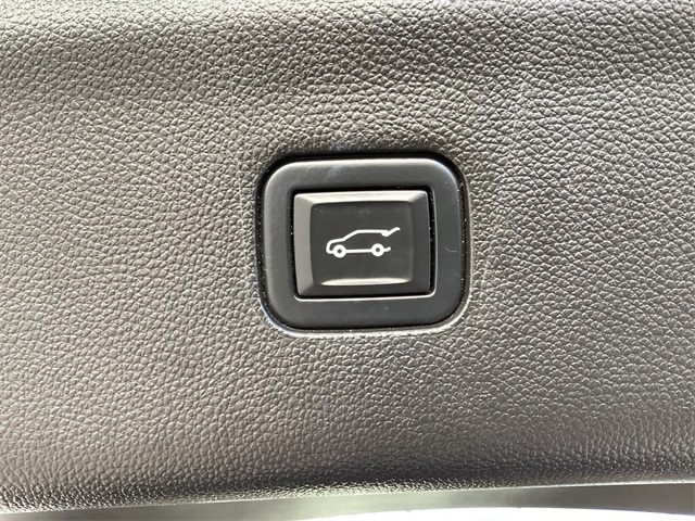 Used Car 2020 Buick Enclave  Essence For Sale Under $20,000 In San Antonio, Texas