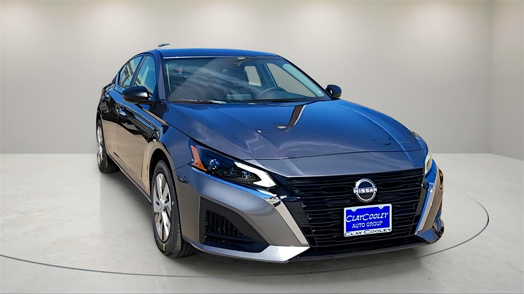 2025 Nissan Altima
