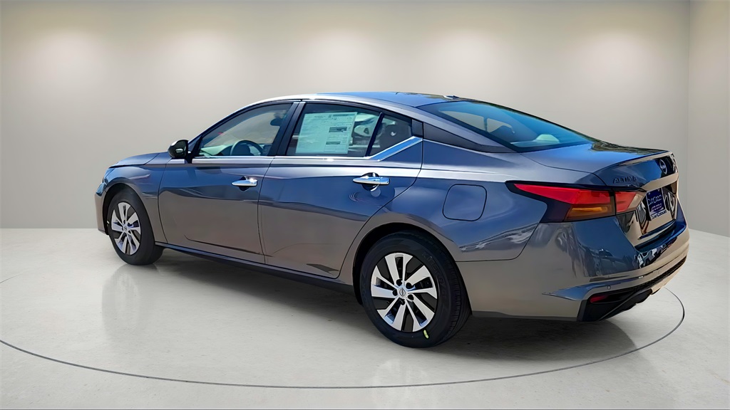 2025 Nissan Altima