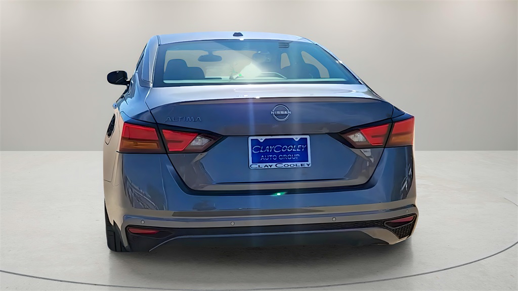 2025 Nissan Altima