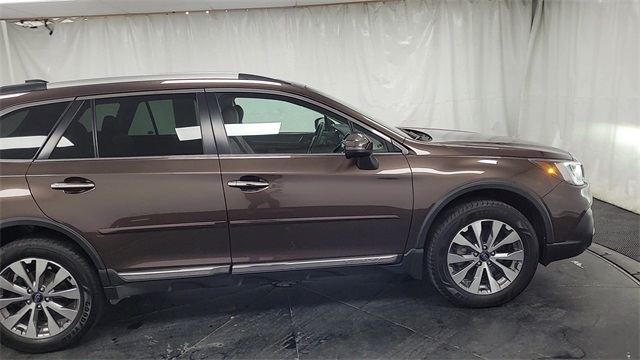 2019 – Subaru – Outback