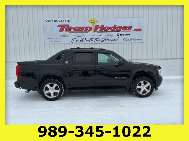 2013 Chevrolet Avalanche LT Black Diamond Edition 4WD