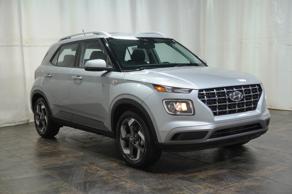 2023 Hyundai Venue SEL