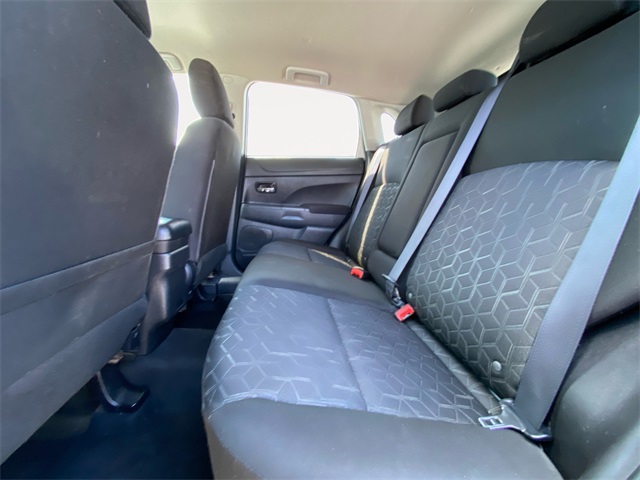 MitsubishiOutlander Sport13