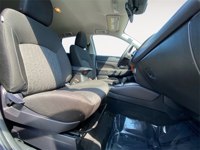 MitsubishiOutlander Sport15