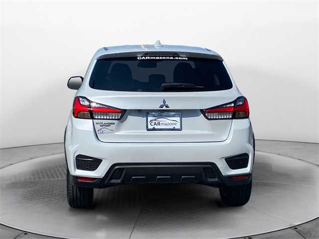 MitsubishiOutlander Sport4