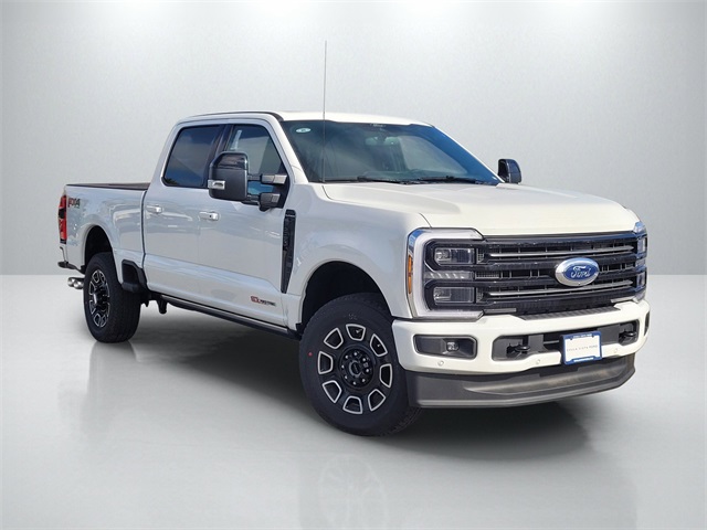 2025 Ford F-250 Super Duty Platinum Crew Cab 4WD