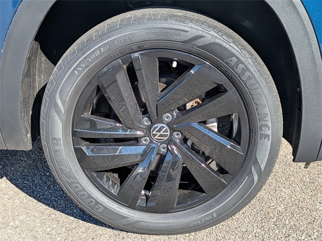 2021 Volkswagen Atlas Cross Sport 2.0T SE w/Technology Blue at Stokes Volkswagen