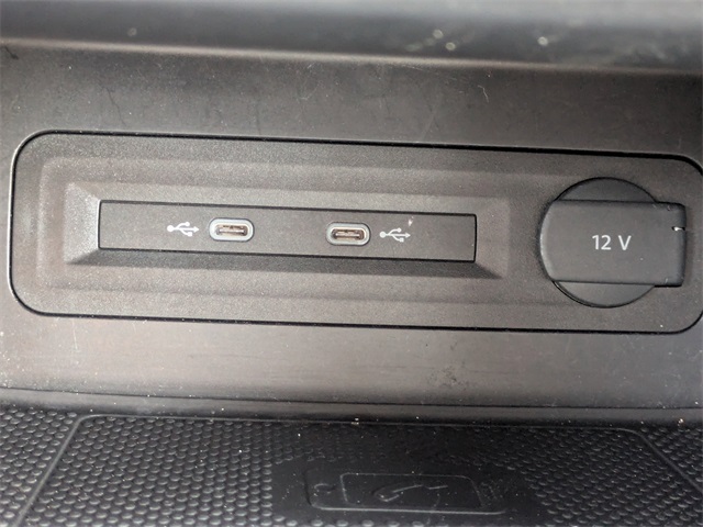 2021 Volkswagen Atlas Cross Sport 2.0T SE w/Technology Blue at Stokes Volkswagen