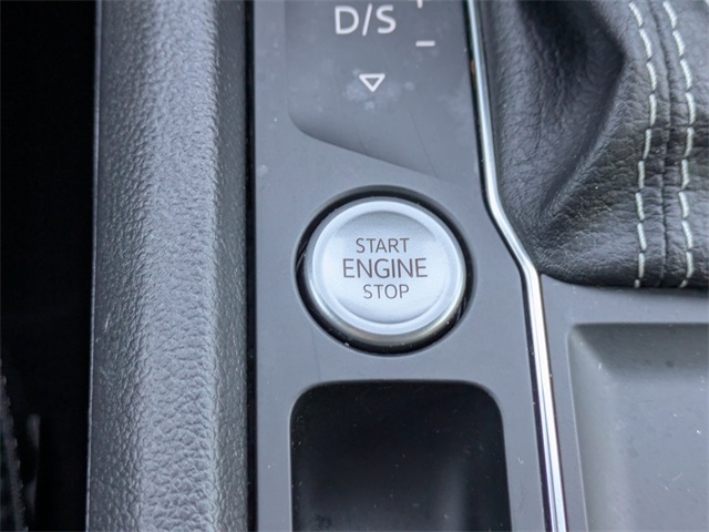 2021 Volkswagen Atlas Cross Sport 2.0T SE w/Technology Blue at Stokes Volkswagen